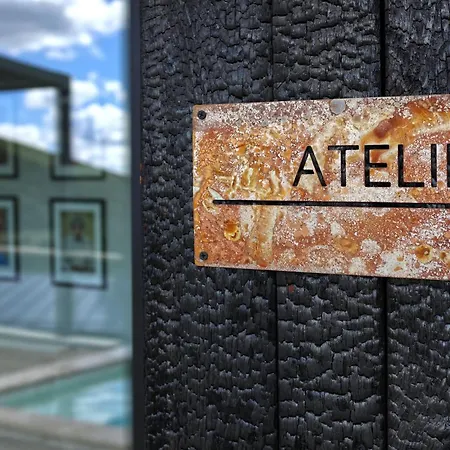 Ateliery Nad Zavozom Villa