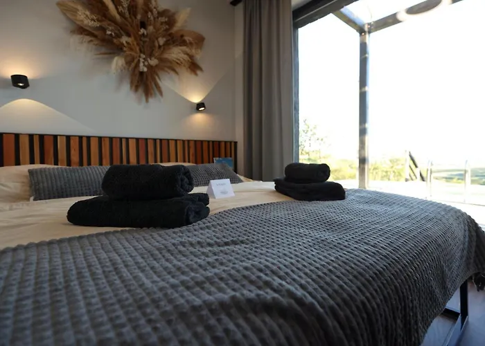 Ateliery Nad Zavozom * Hrusov