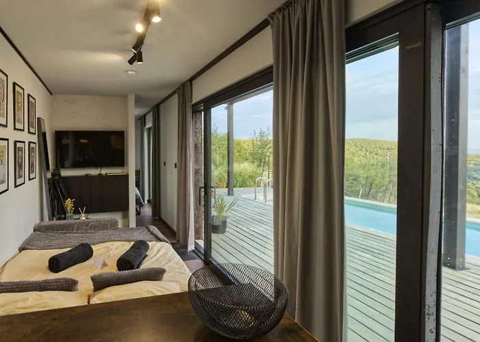 Ateliery Nad Zavozom *