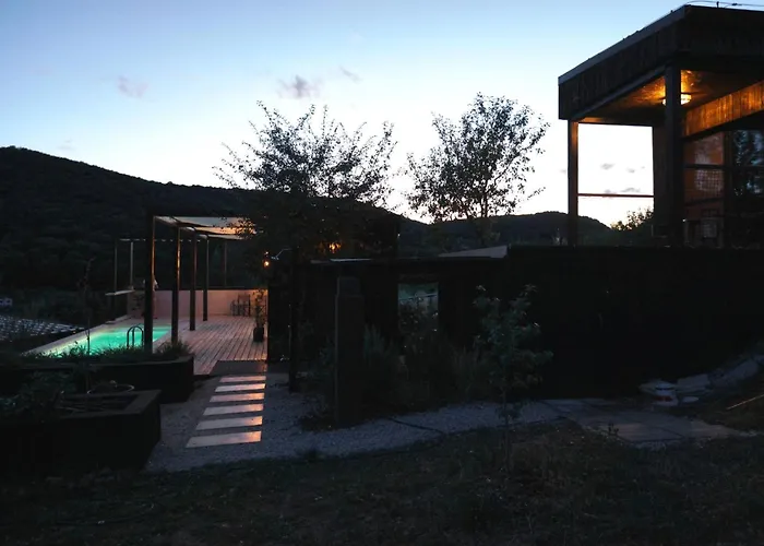 Ateliery Nad Zavozom Hrusov