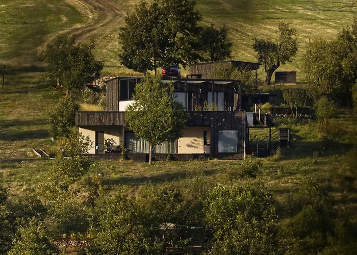 Ateliery Nad Zavozom Villa Hrusov